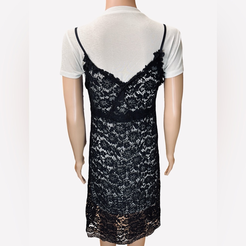 Elegant White T-Shirt Style Dress with Black Lace Overlay (2 pieces) Large - Picture 5 of 5